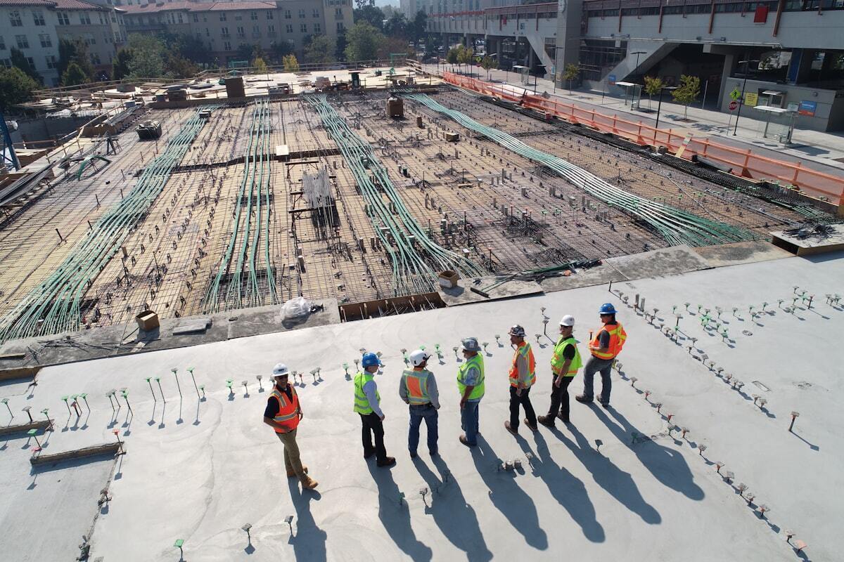 Yalova İnşaat Firmaları: Lojistik Tesislerde Uzun Ömürlülük ve Azaltılmış Bakım Maliyetleri
