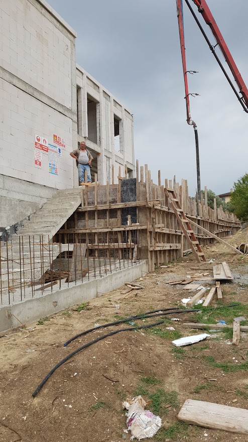 500 M² 4+1  3 Katlı Villa