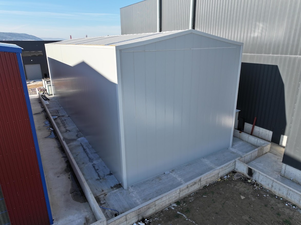 1000 m2 TEKNE ÇEKEK VE DEPO İNŞAATIMIZ TAMAMLANMIŞTIR.