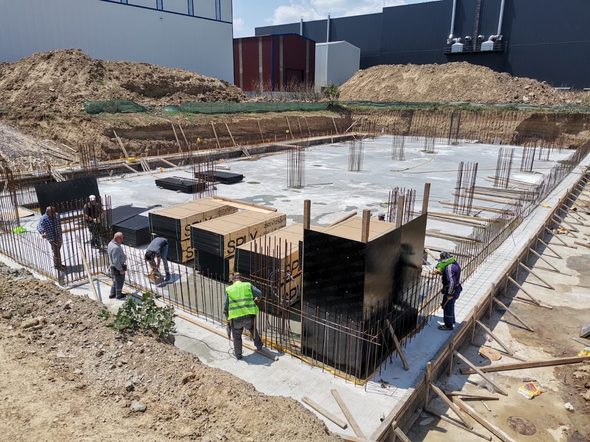 3 KATLI 2296 M² BETONARME YAPI
