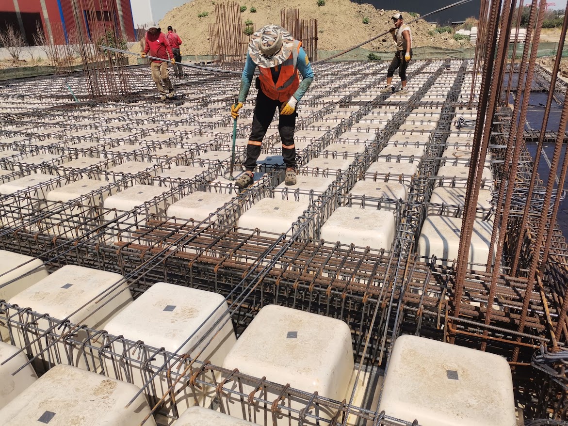 3 KATLI 2296 M² BETONARME YAPI