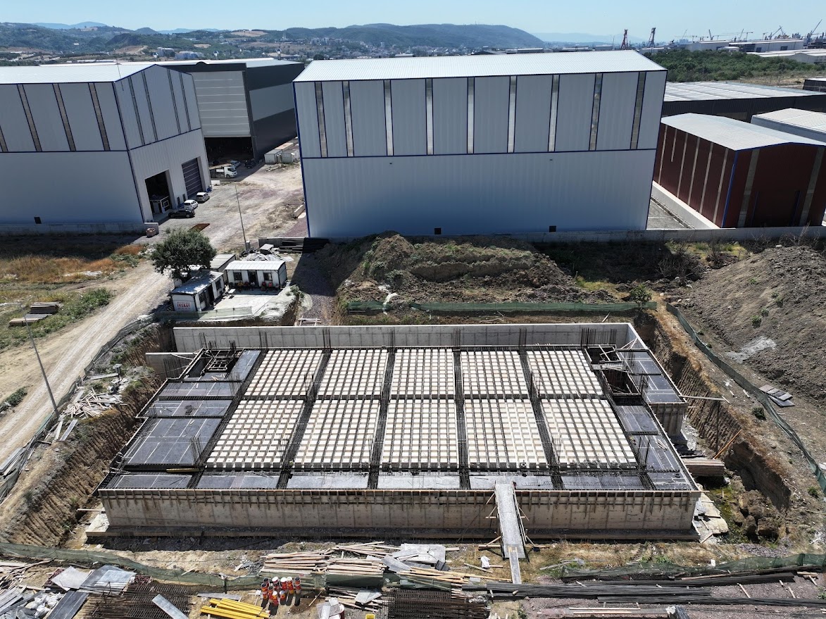 3 KATLI 2296 M² BETONARME YAPI