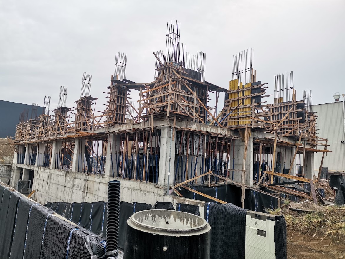 3 KATLI 2296 M² BETONARME YAPI