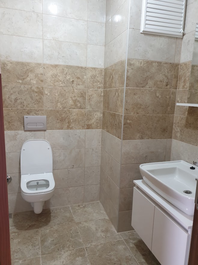 500 M² 4+1  3 Katlı Villa
