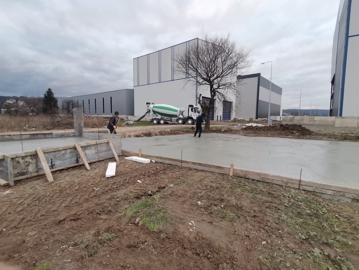 3 KATLI 2296 M² BETONARME YAPI