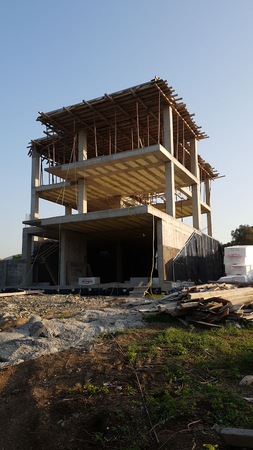 500 M² 4+1  3 Katlı Villa
