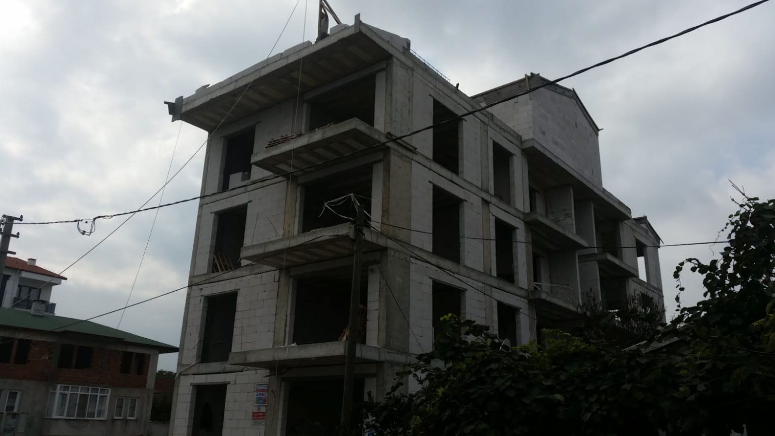 1150 M² 4 Katlı 8 Daireli Lüx Apartman