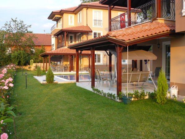 900 M² 3 Katlı Triplex Villa