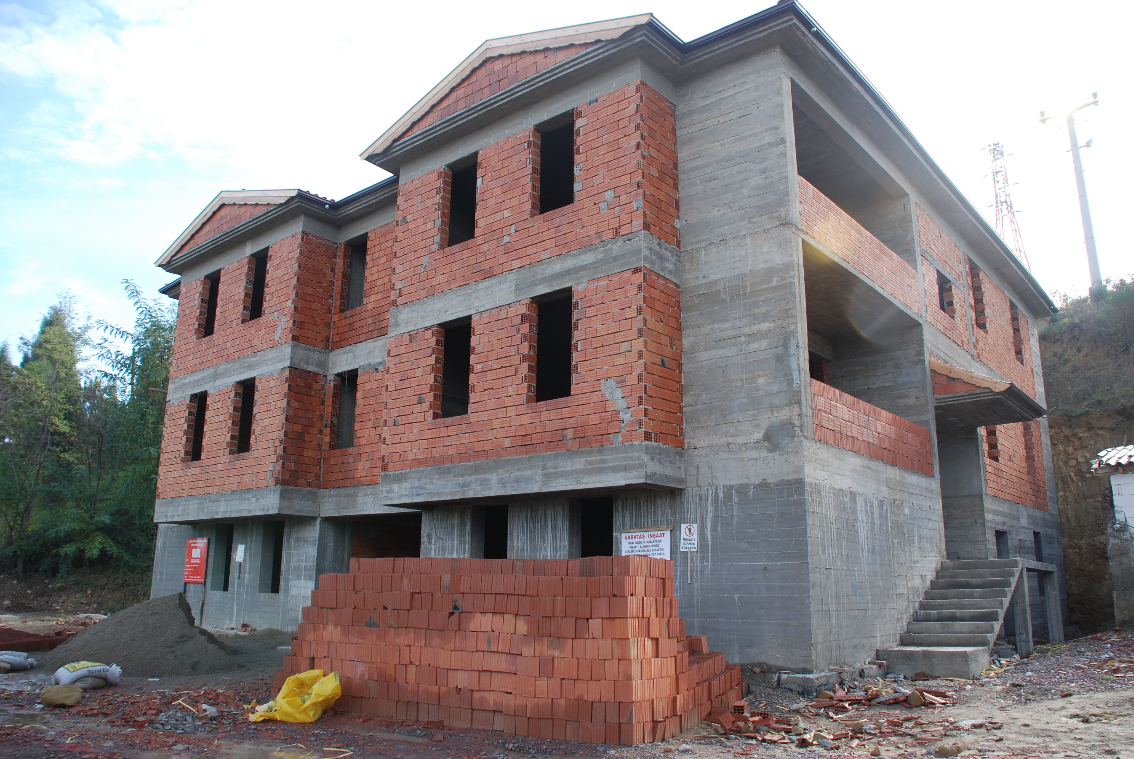 1200 M² Altınova Müftülük Binası