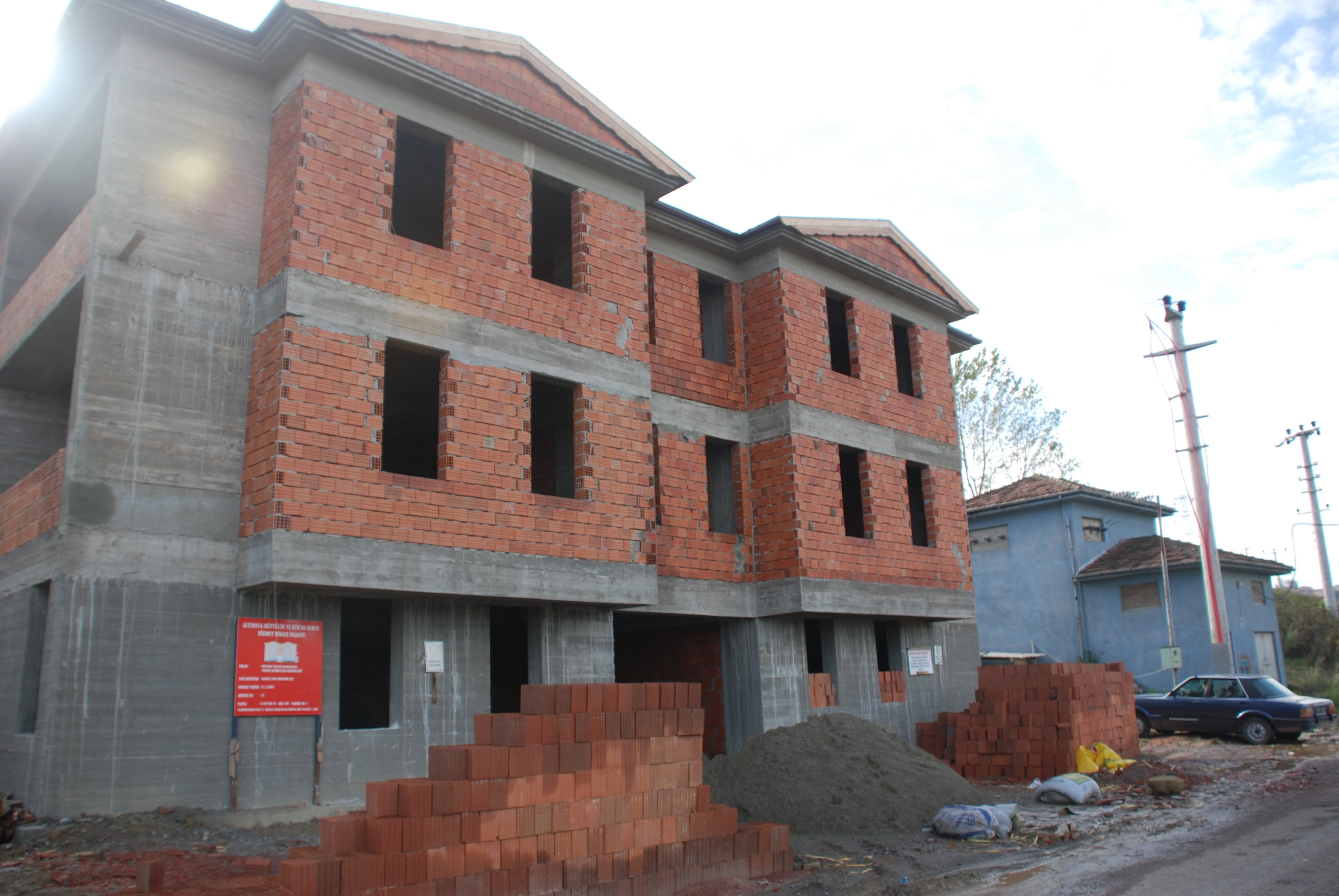1200 M² Altınova Müftülük Binası